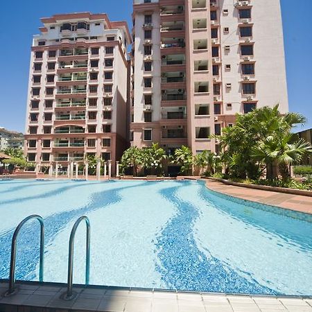 Ferienwohnung Nana Marina Court Kota Kinabalu Exterior foto