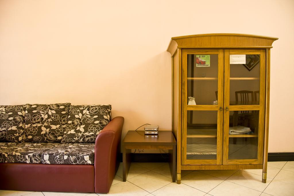 Ferienwohnung Nana Marina Court Kota Kinabalu Exterior foto